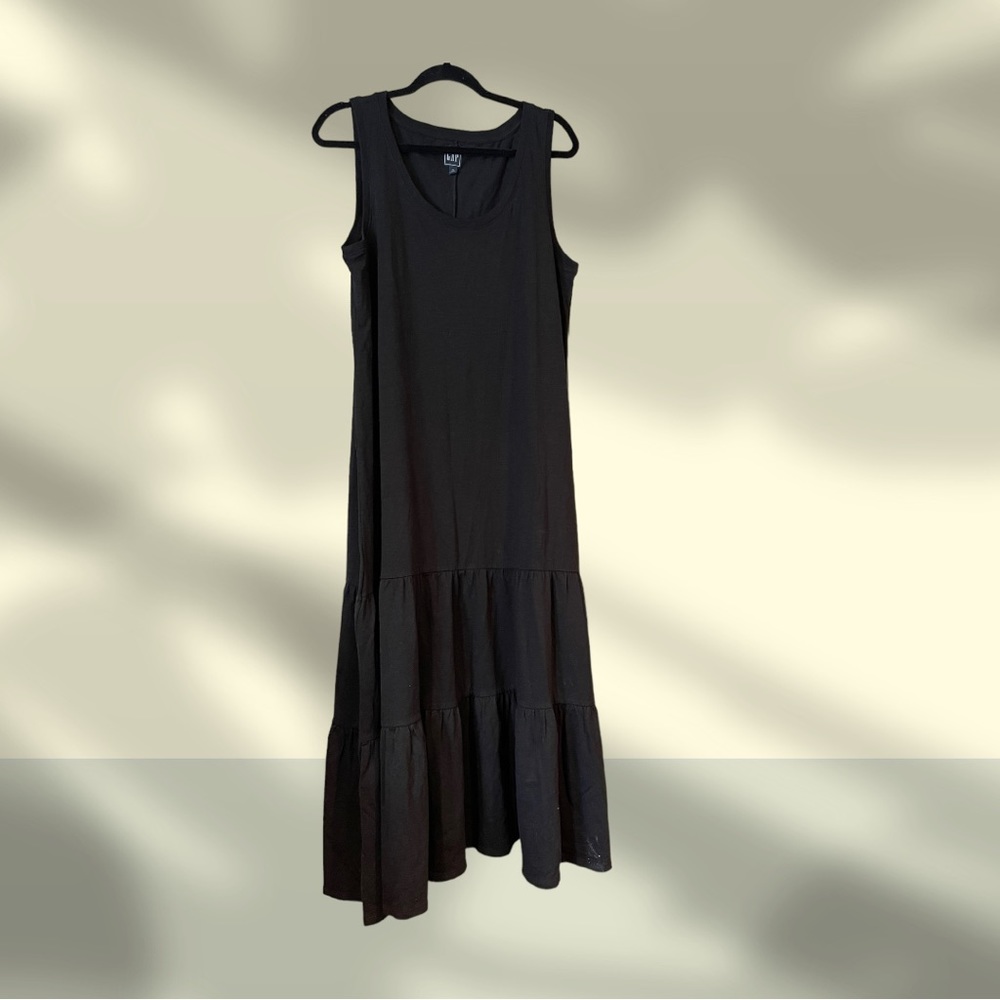 GAP Black Knit Dress with Double bottom Ruffle. NWOT